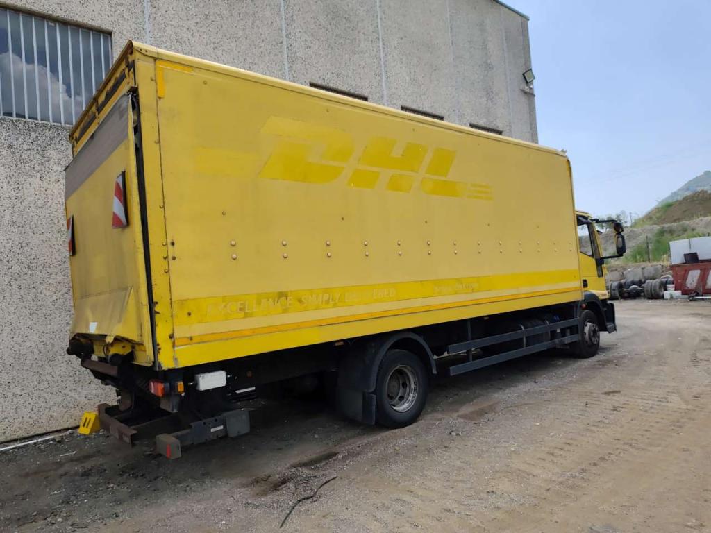 Iveco EUROCARGO CUBE 120E28P Photo 13