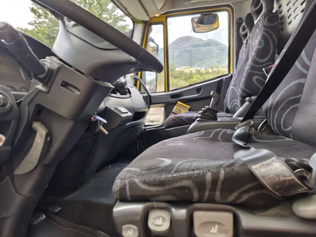 Iveco EUROCARGO CUBE 120E28P Photo 26