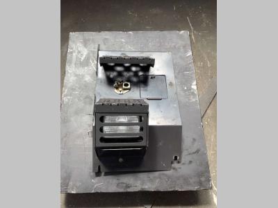 Phare pour Hitachi ZX 135-5 en vente par Massucco T. Srl Area Ricambi