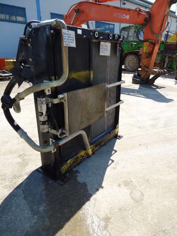 Refroidisseur d'huile hydraulique pour New Holland 385B Photo 3