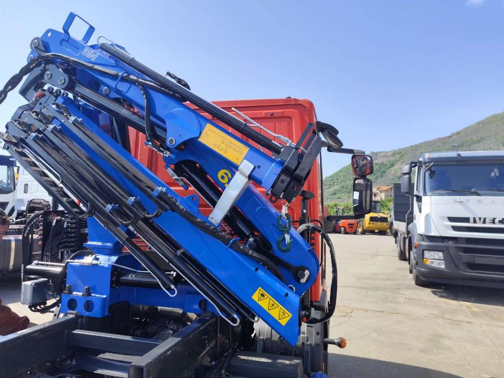 Iveco EUROCARGO 80-190 Photo 2