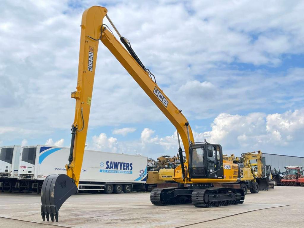 JCB 245 HD LR Photo 2