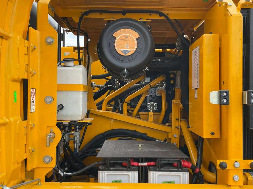 JCB 245 HD LR Photo 25