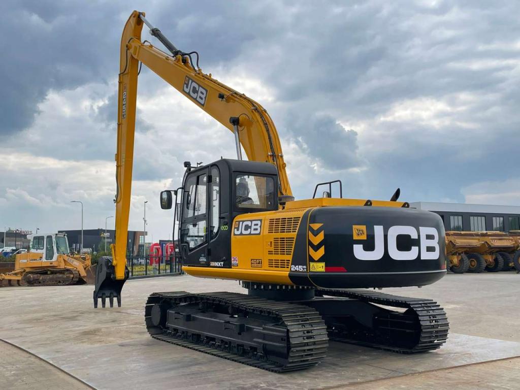 JCB 245 HD LR Photo 3