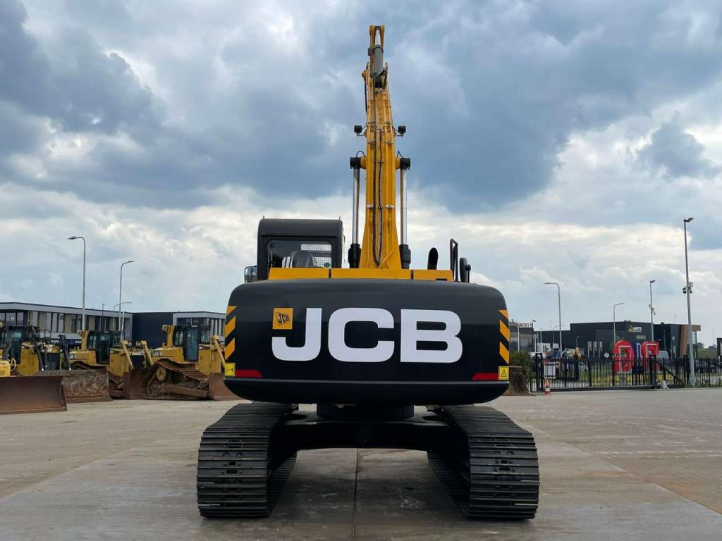 JCB 245 HD LR Photo 4