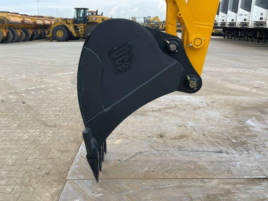 JCB 245 HD LR Photo 7