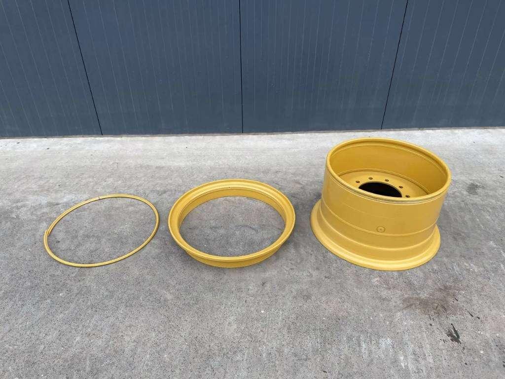Caterpillar 140H / 140M / 140K / 160H / 160M Rim Photo 7