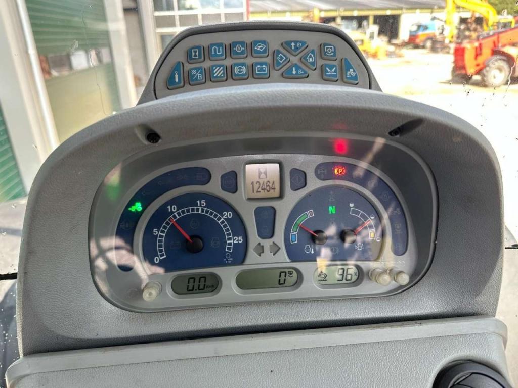 New Holland T7.235 Power Command Photo 28