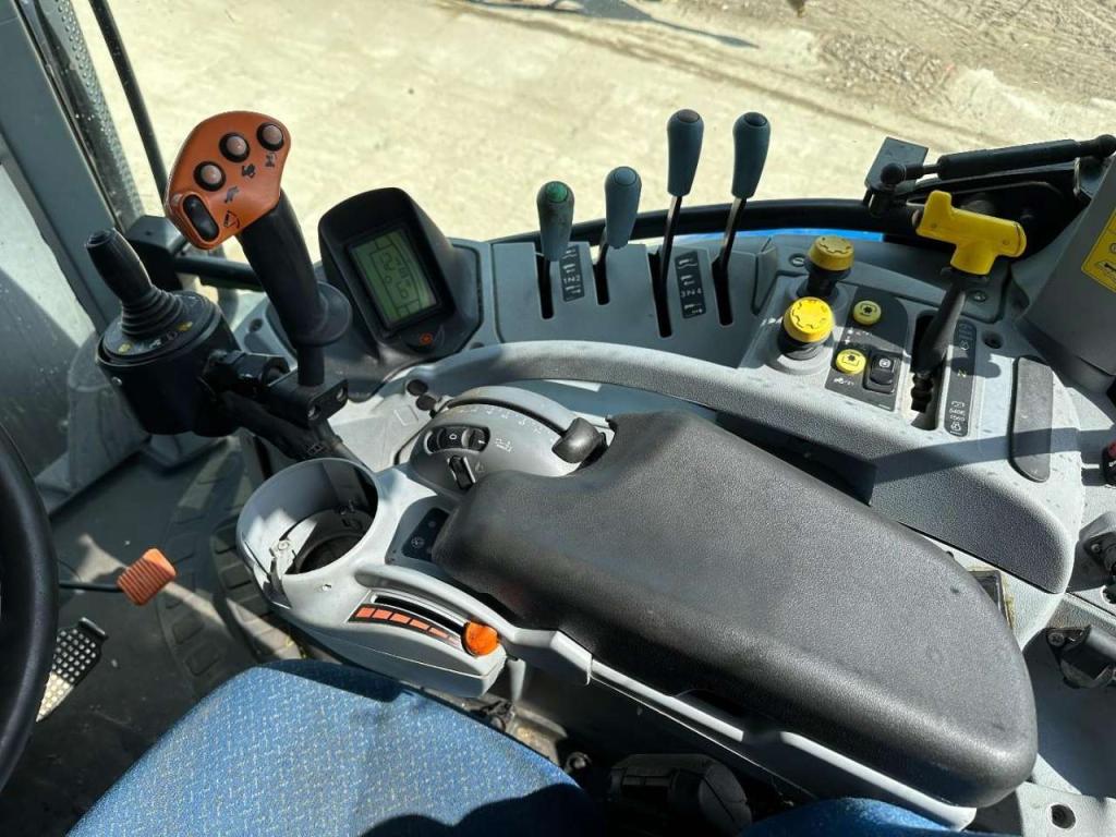New Holland T7.235 Power Command Photo 29