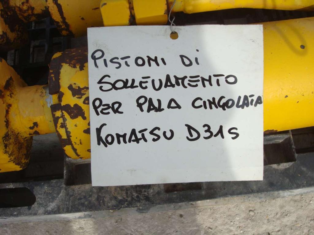 Piston de levage pour Komatsu D31S Photo 3