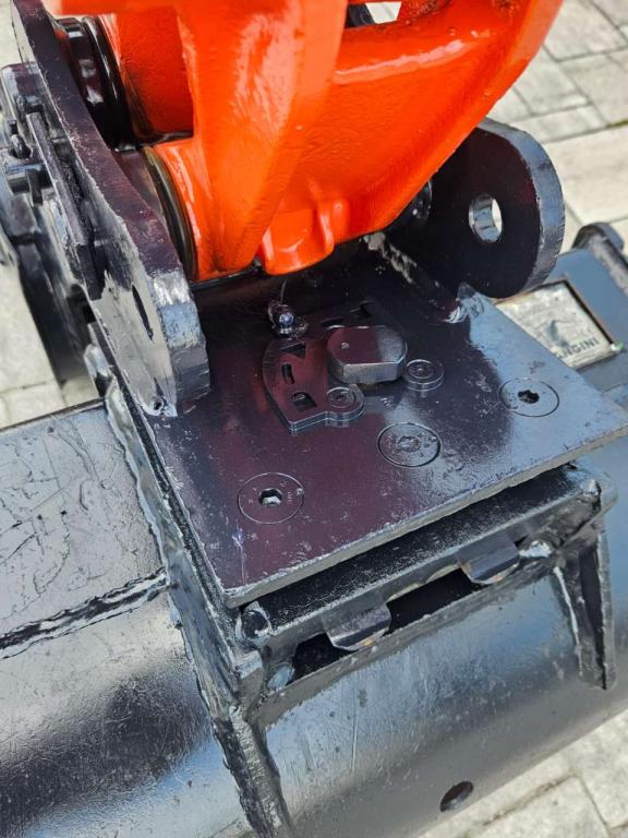 Kubota U17-3a Photo 10