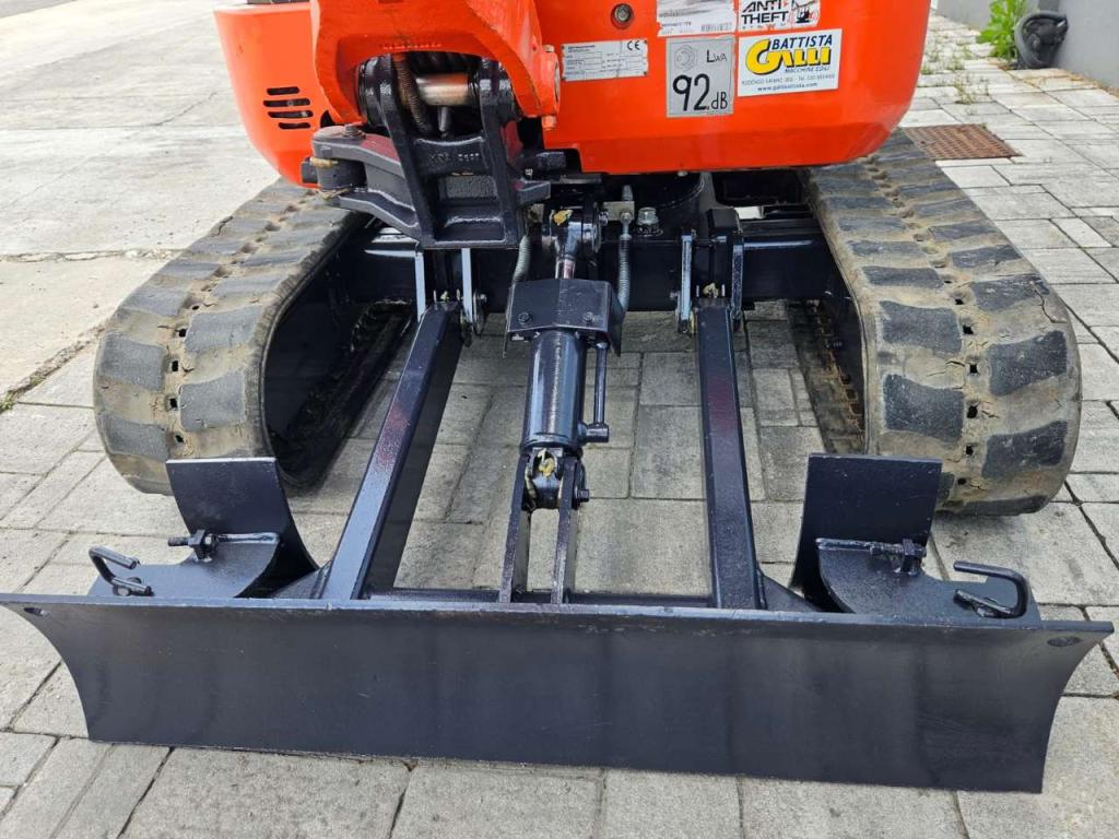 Kubota U17-3a Photo 13
