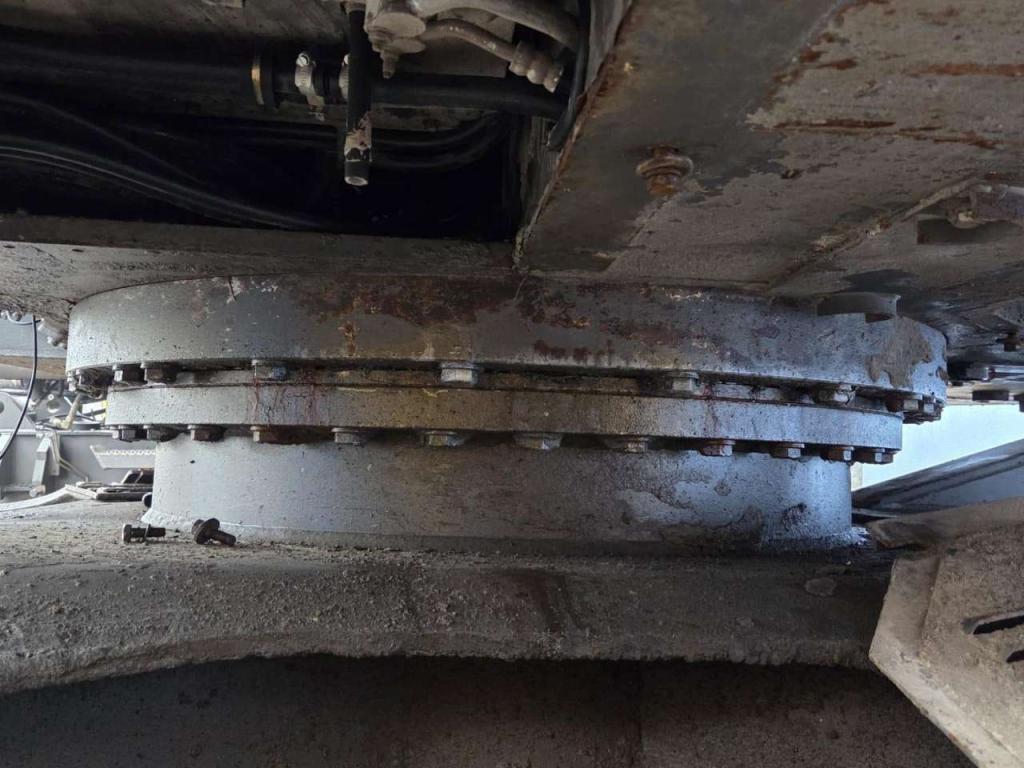 Volvo slewing ring 14566018 for Volvo ECR235CL, ECR235DL, EW180C... Photo 3