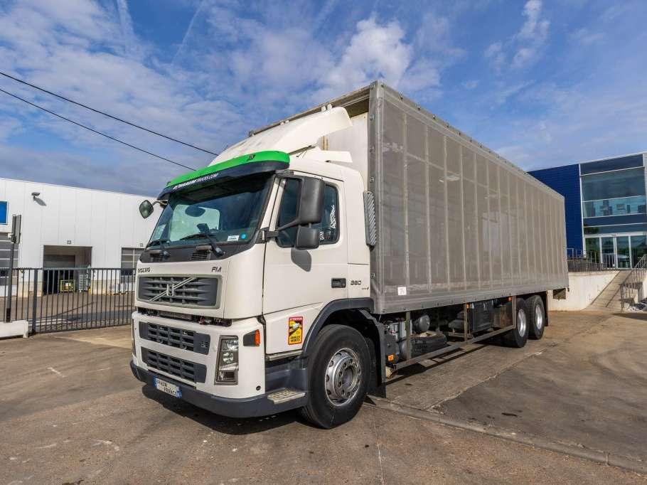 Volvo FM 360 -6x2 (10pneus/tires) Photo 1