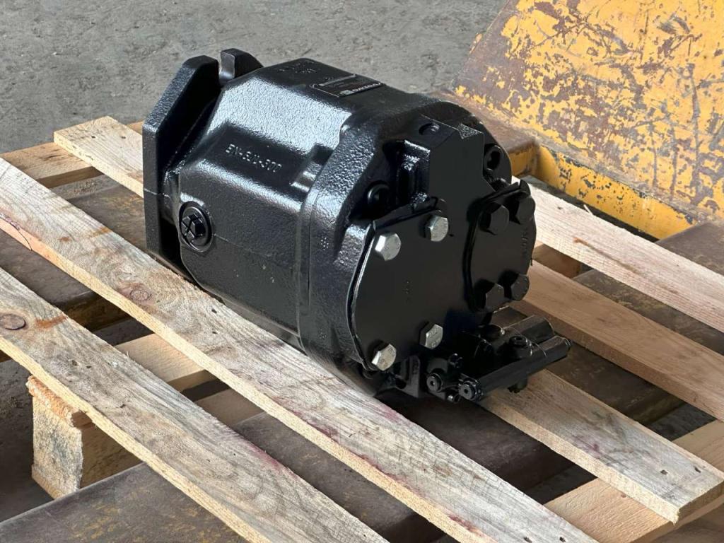 Volvo L90H Photo 4