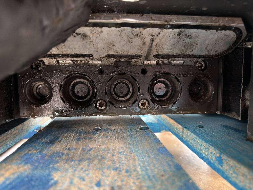OilQuick OQ65 - M314F / M316F / M318F Photo 15