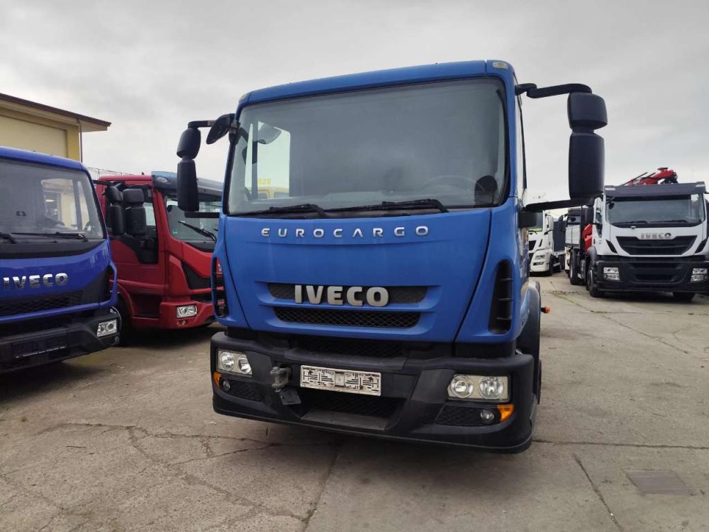 Iveco EUROCARGO 140E25 Photo 16