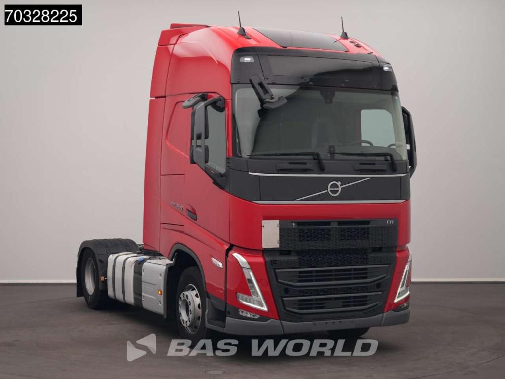 Volvo FH 460 4X2 XL 2x Tanks Navi ACC Photo 3