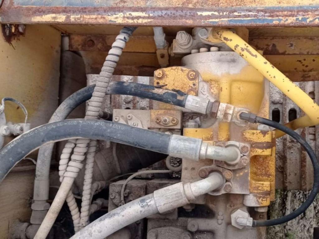 Komatsu PC180NLC-3 Photo 11