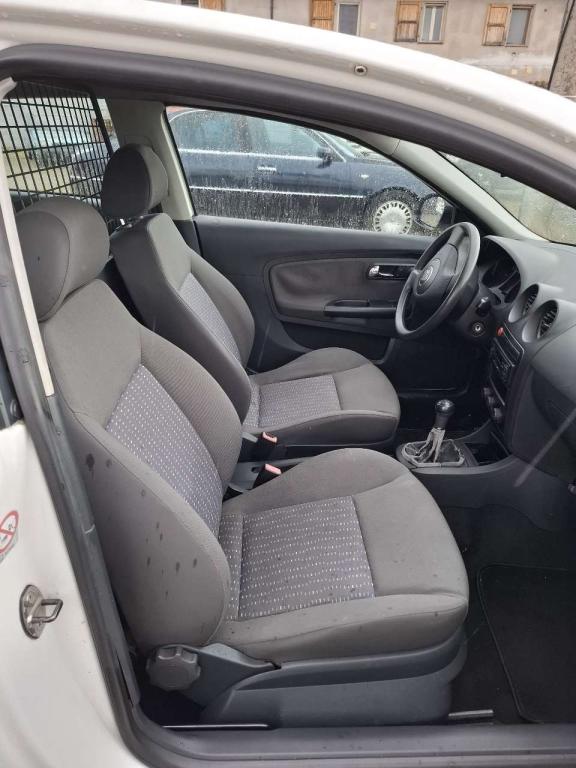 Seat IBIZA Photo 6