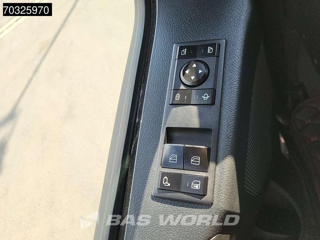 Mercedes-Benz Actros 1845 4X2 BigSpace Retarder 2xTanks Standklima Photo 25