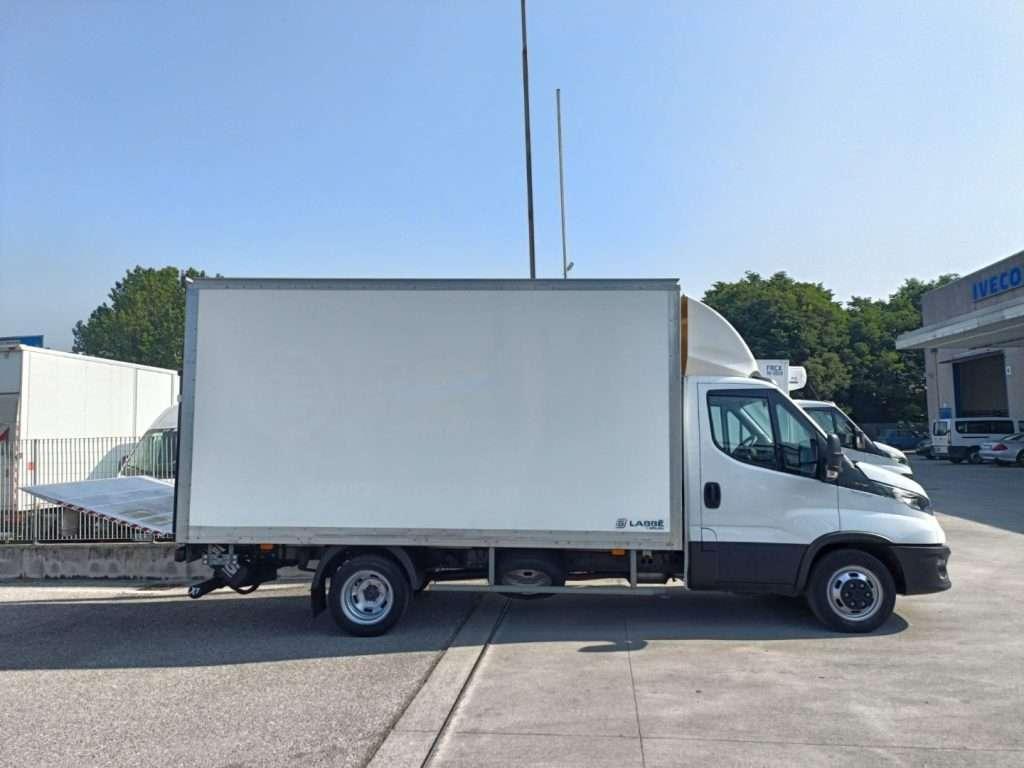 Iveco Daily Photo 3