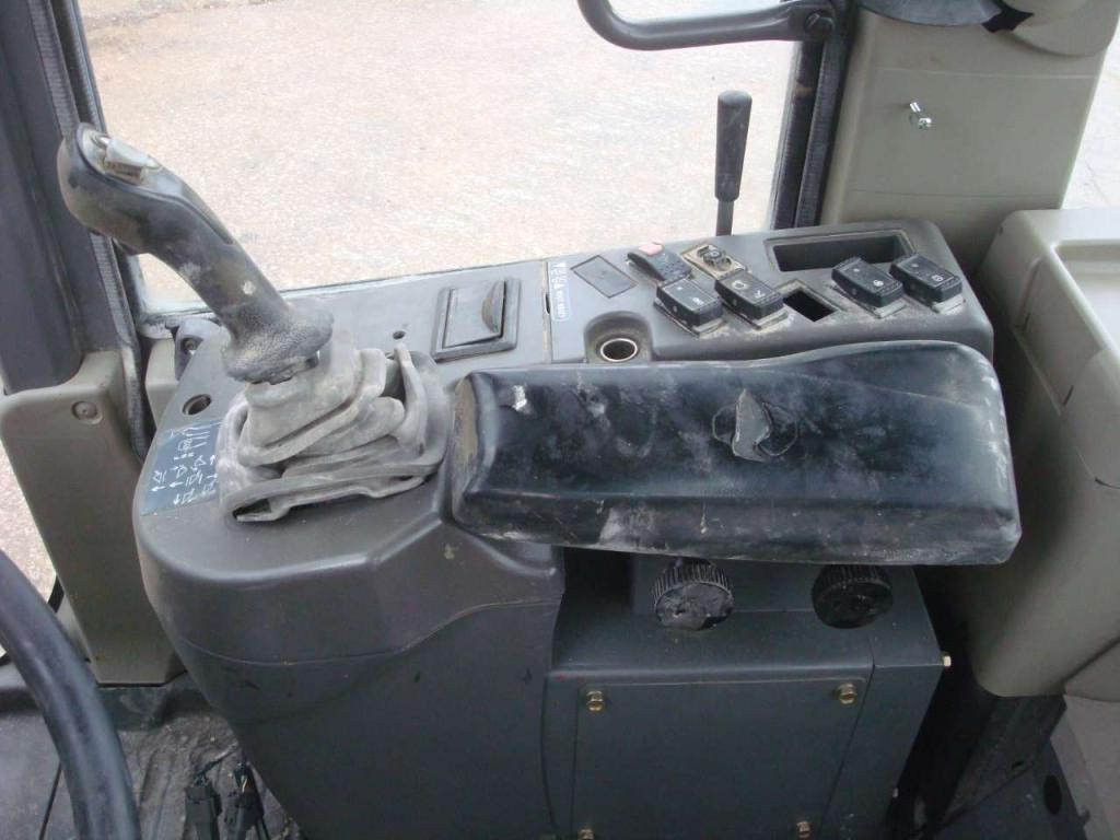 Cabine pour Hitachi ZW220-ZW250-ZW310 Photo 10