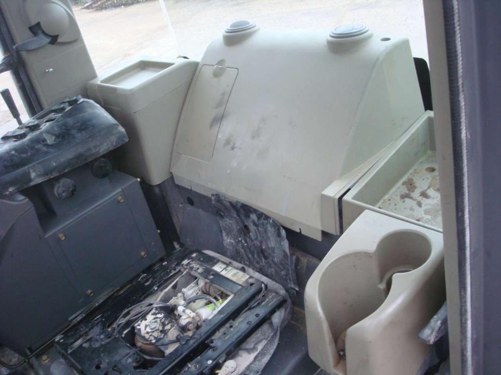 Cabine pour Hitachi ZW220-ZW250-ZW310 Photo 9