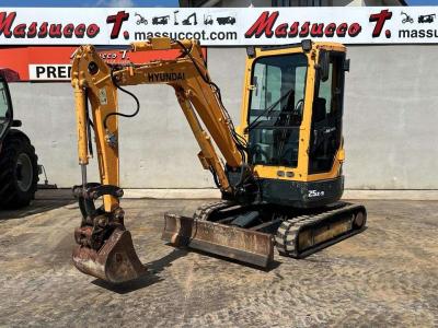 Hyundai ROBEX 25Z-9AK en vente par Massucco T. Srl