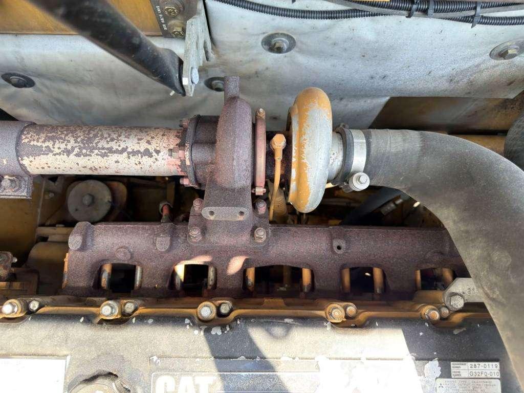Caterpillar 323D L Photo 25