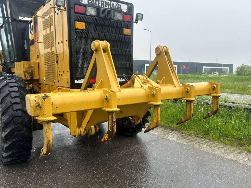 Caterpillar 120K | NEW TIRES Photo 14