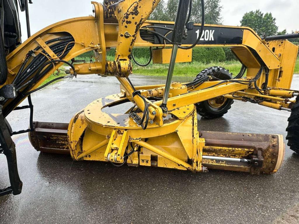Caterpillar 120K | NEW TIRES Photo 16