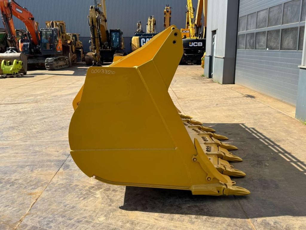 Caterpillar Loader Bucket PIN ON CAT 980, 6.0m3,134in Photo 5