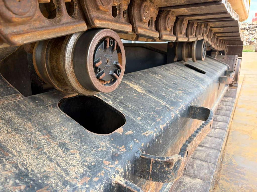 Caterpillar 330 07A Photo 13
