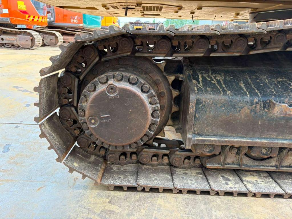 Caterpillar 330 07A Photo 15