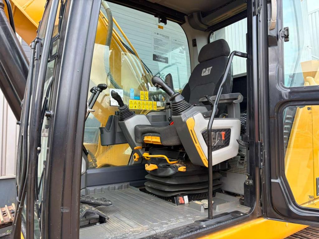 Caterpillar 330 07A Photo 20