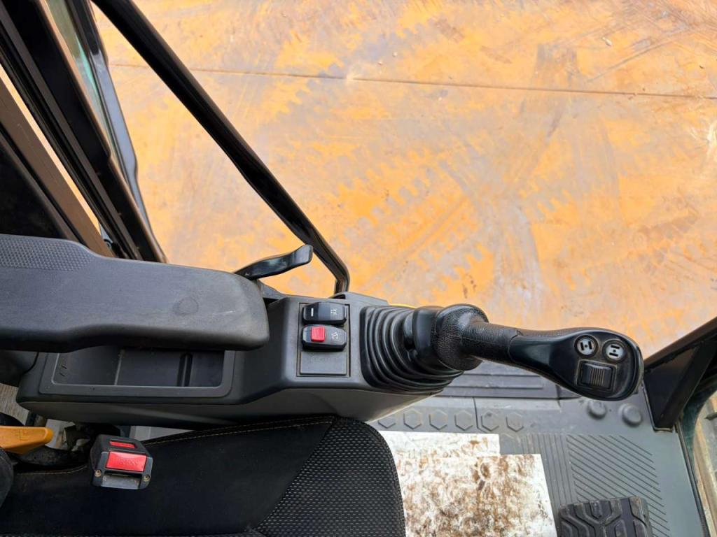 Caterpillar 330 07A Photo 24