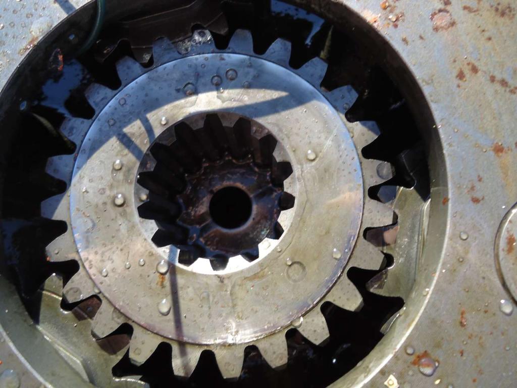 Réducteur de rotation pour Fiat Hitachi EX 215 - EX235 Photo 4