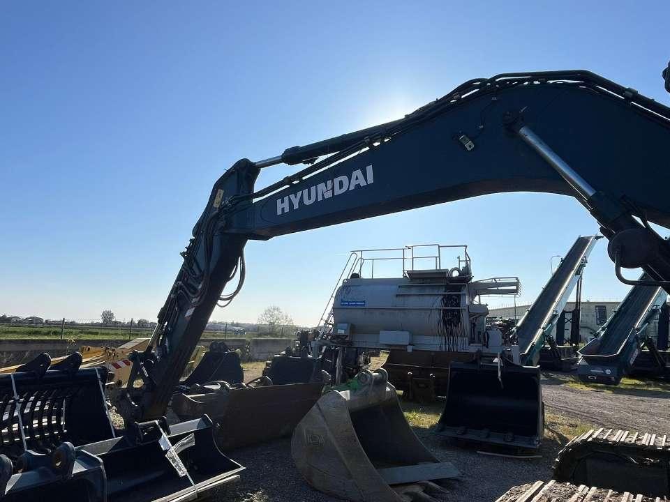 Hyundai HX 210ANL Photo 4