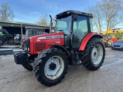 Massey Ferguson 5445 en vente par JN Machines BV