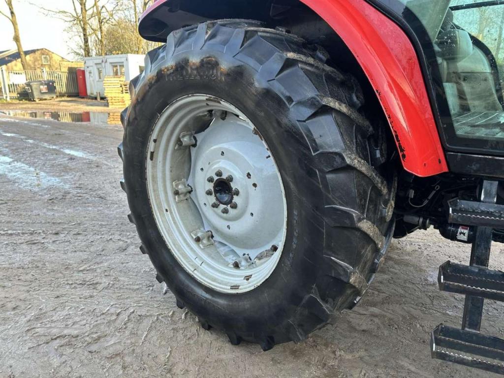 Massey Ferguson 5445 Photo 11