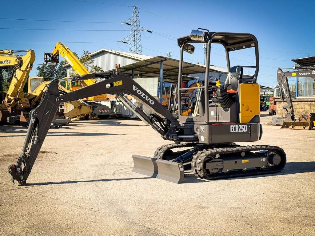 Volvo ECR25D Photo 5