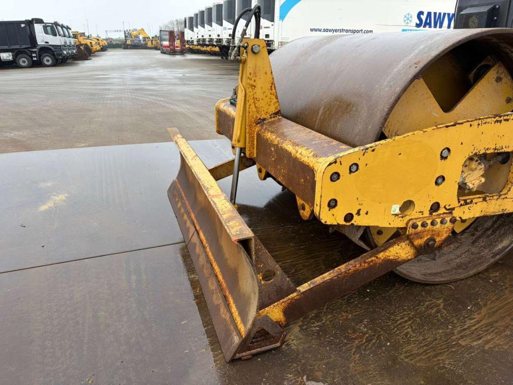 Caterpillar CS563E Photo 10