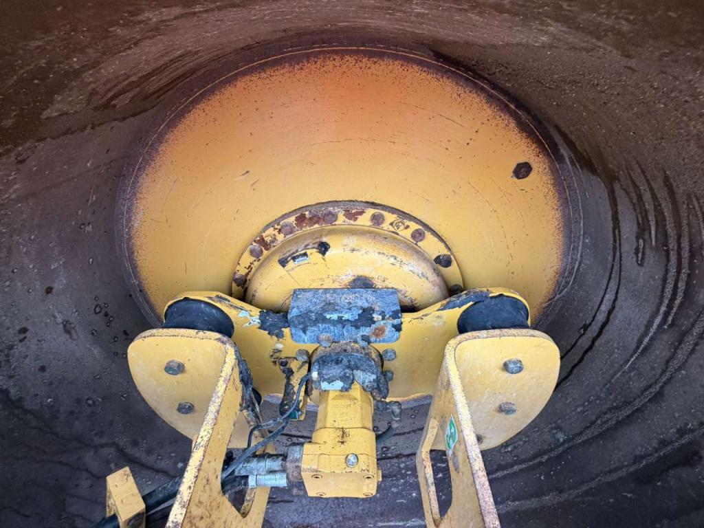 Caterpillar CS563E Photo 13