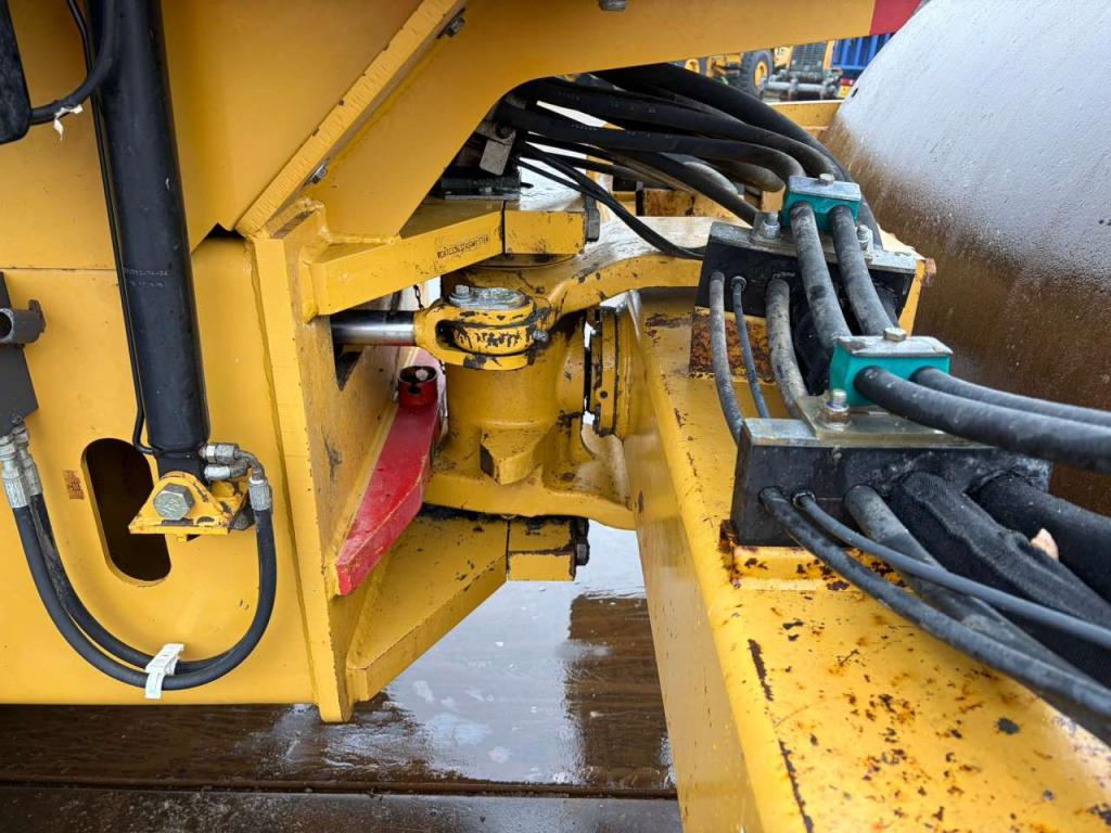 Caterpillar CS563E Photo 25