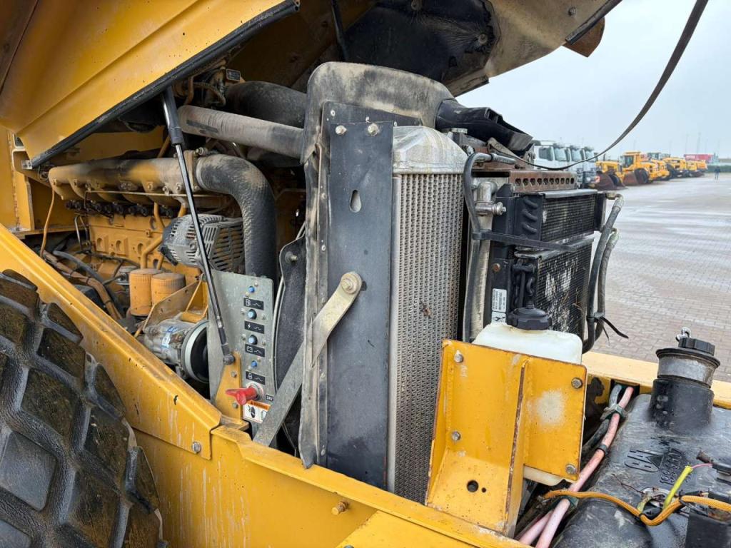 Caterpillar CS563E Photo 27