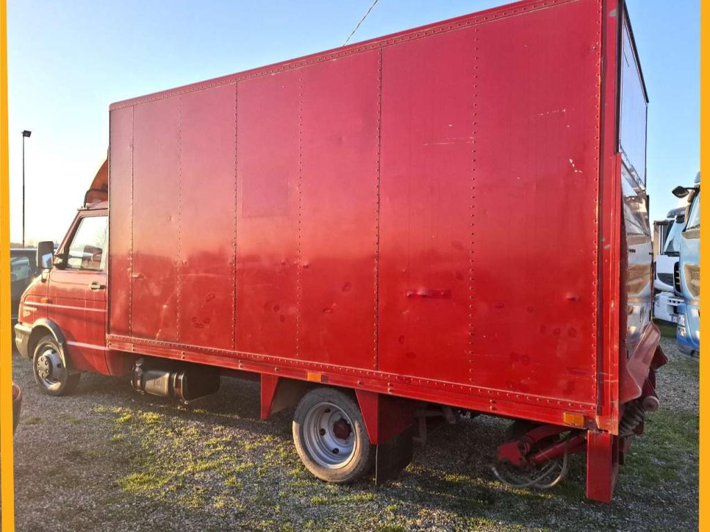 Iveco 35.10 Photo 4