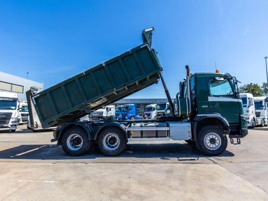 Volvo FMX 420 -6x6 - TIPPER / TRACTOR Photo 3
