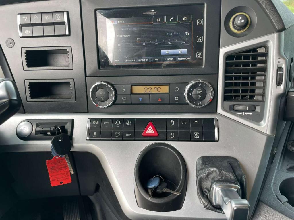Mercedes-Benz ACTROS 1853 LS 4X2 Photo 19