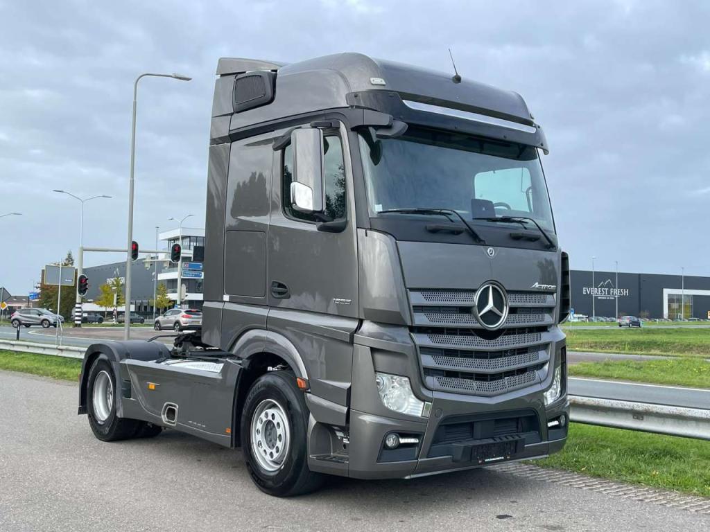Mercedes-Benz ACTROS 1853 LS 4X2 Photo 7